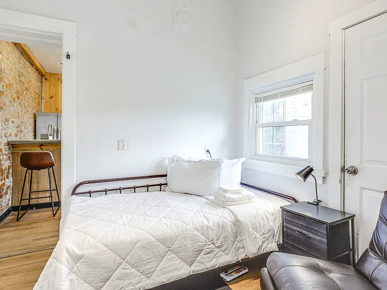 315 Mount Hope Ave — Photo 17