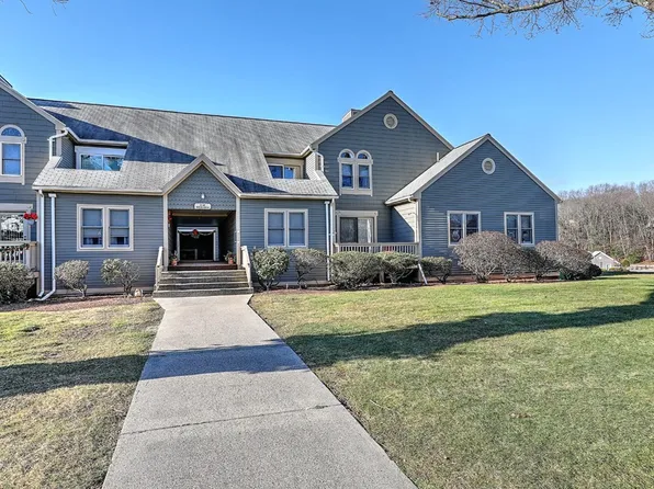 9 Devlin Cir, Blackstone, MA 01504