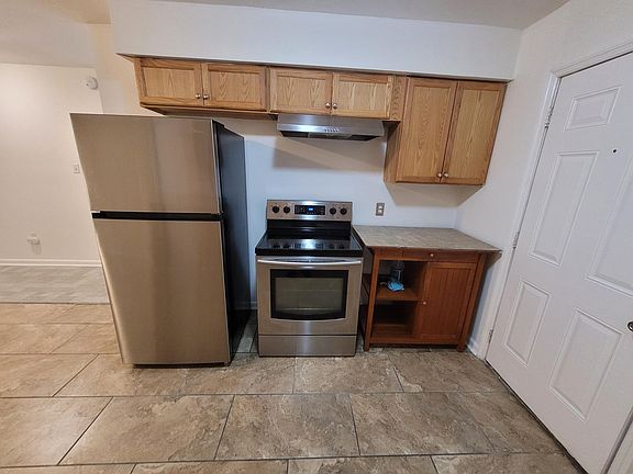 Refrigerator & Stove