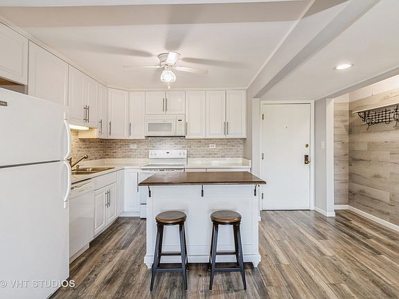 3rd image of 475 Plum Creek Dr APT 504