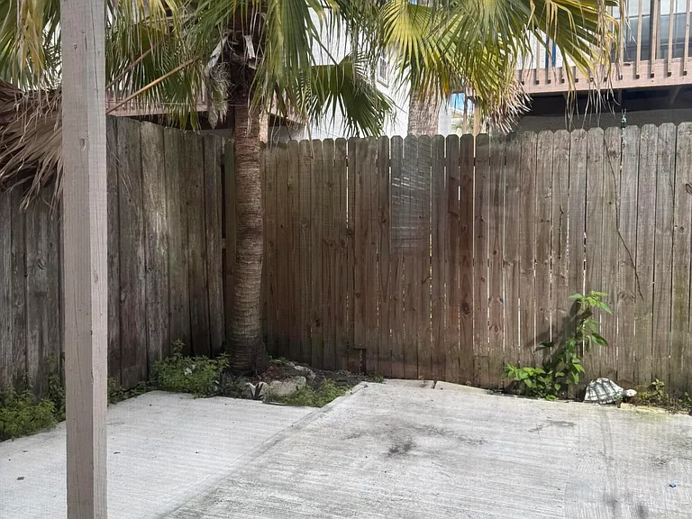 2075 Gail Ave — Photo 9