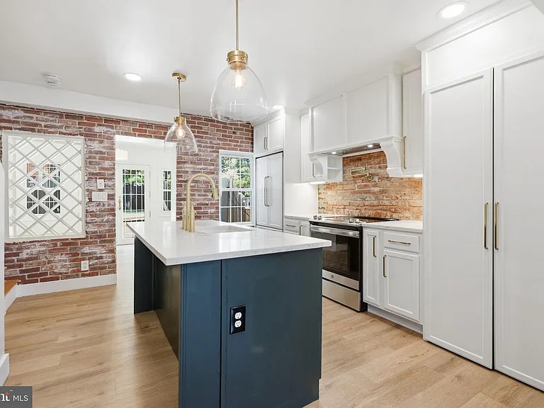 708 I St SE #A — Photo 9