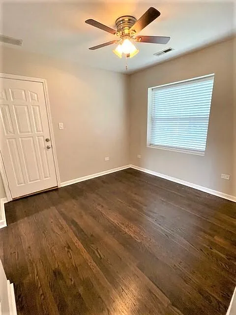 1 bed, 700 sqft, $1,750 — Photo 2