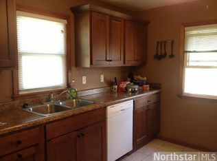 206 6th St NE, Waseca, MN 56093