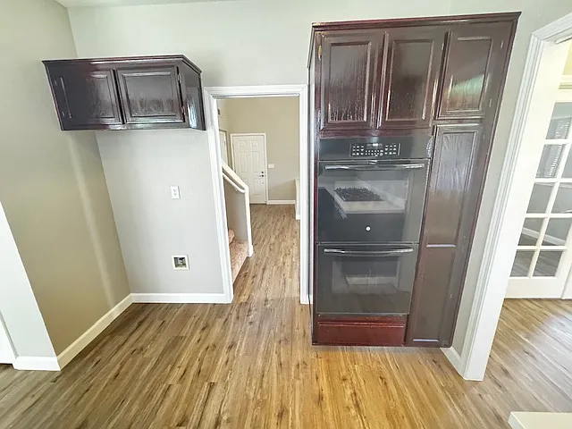 625 Roscommon Pl — Photo 9