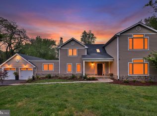 11306 Vale Rd, Oakton, VA 22124