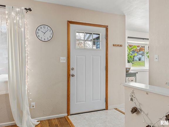 5th image of 5729 N Rosemead Dr