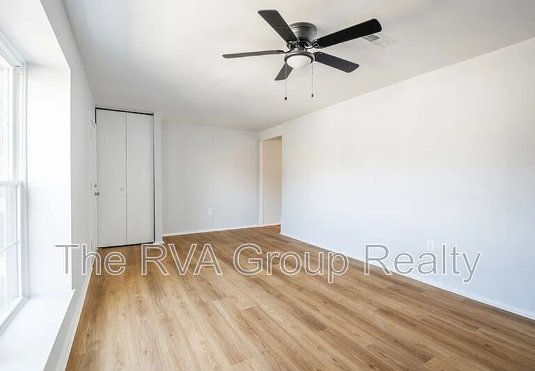 749 Pleasant St — Photo 8