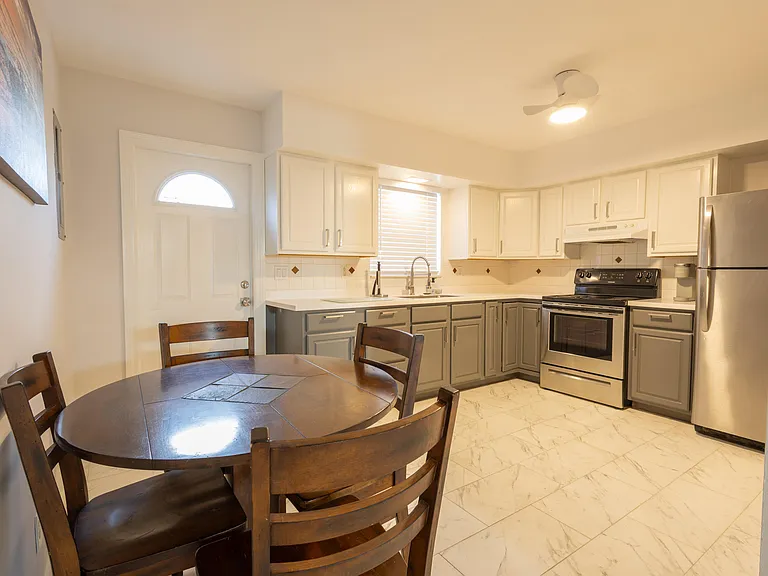 714 S Arnold Ave #B — Photo 6