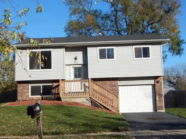 220 N Ashbury Ave, Bolingbrook, IL 60440