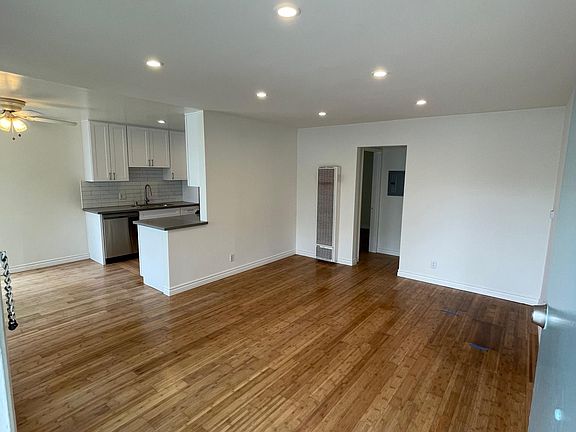 2nd image of 4327 Inglewood Blvd #1