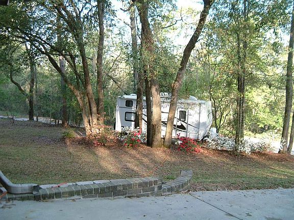 Trailer/RV parking