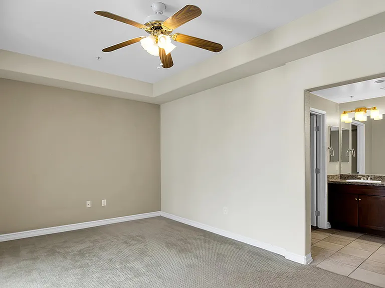 629 Traction Ave #616 — Photo 17