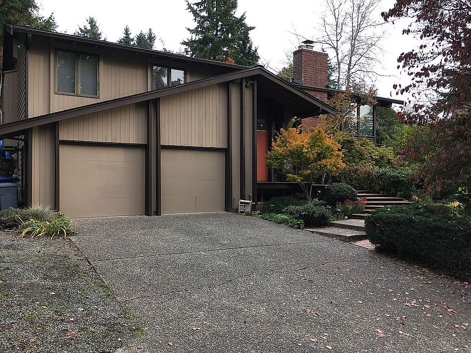 1st image of 4950 NE 194th Pl