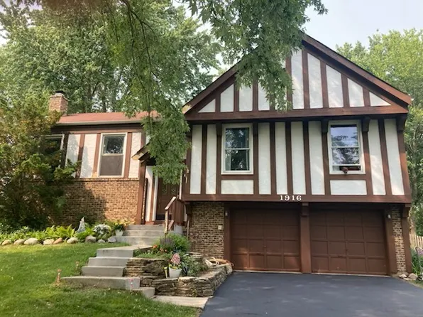 1916 Saginaw Ct, Naperville, IL 60565