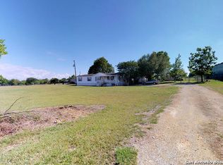 765 Sassman Rd, Marion, TX 78124
