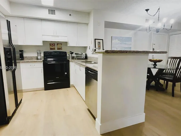 19801 E Country Club Dr #4301 — Photo 7
