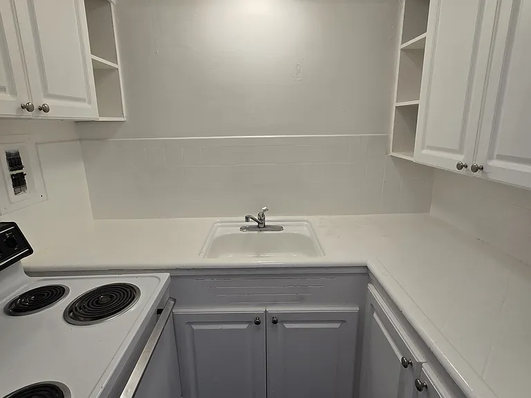 University View Apartments — Photo 47