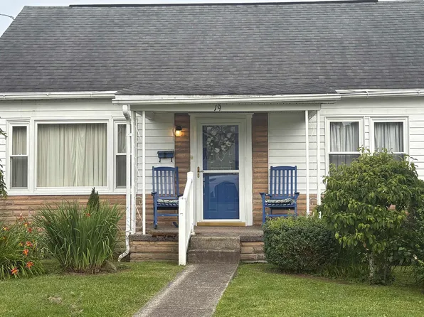 19 Tucker St, Buckhannon, WV 26201