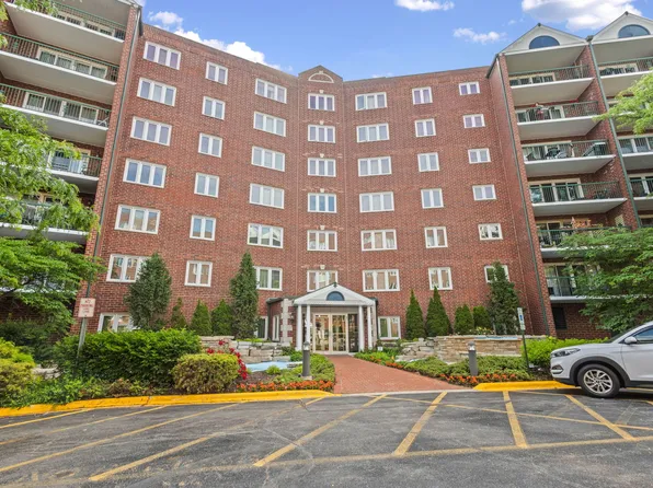 8540 W Foster Ave Unit 505, Norridge, IL 60706