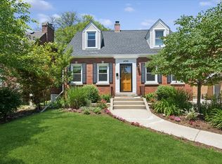496 Longcommon Rd, Hanover Park, IL 60546