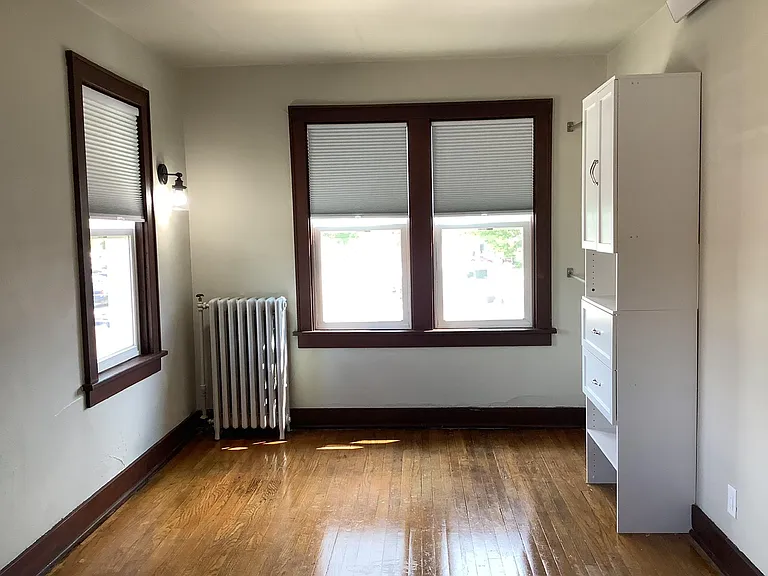 414 6th St #7 — Photo 9