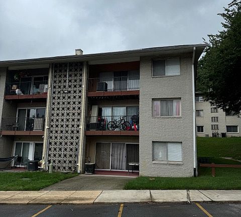 2nd image of 5418 85th Ave APT 201
