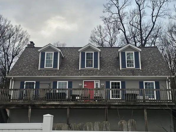 29 Morgan Hill Rd, Morgantown, WV 26508