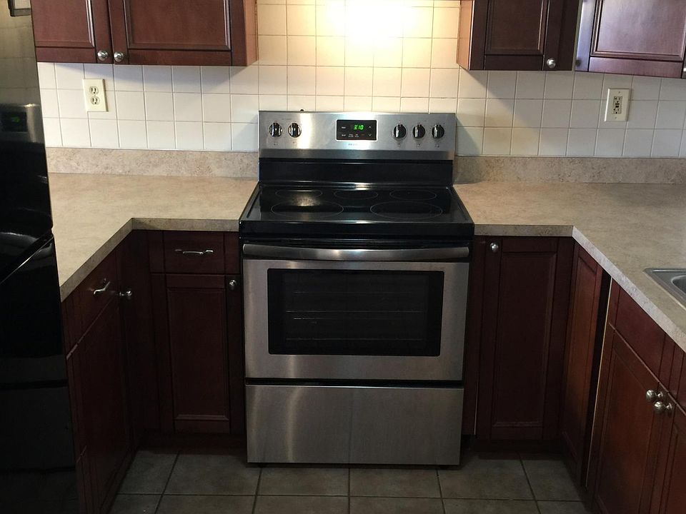 1st image of 569 Washington St APT 102