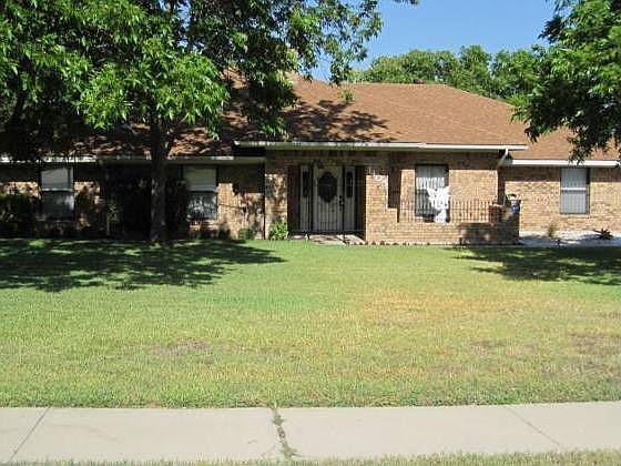 2nd image of 1405 S Roy Reynolds Dr