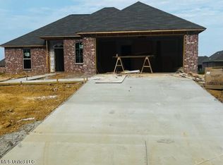 544 Fairway Ave, Byram, MS 39272