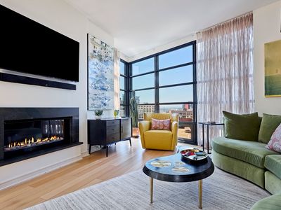 580 Washington St #1402, Boston, MA, 02111