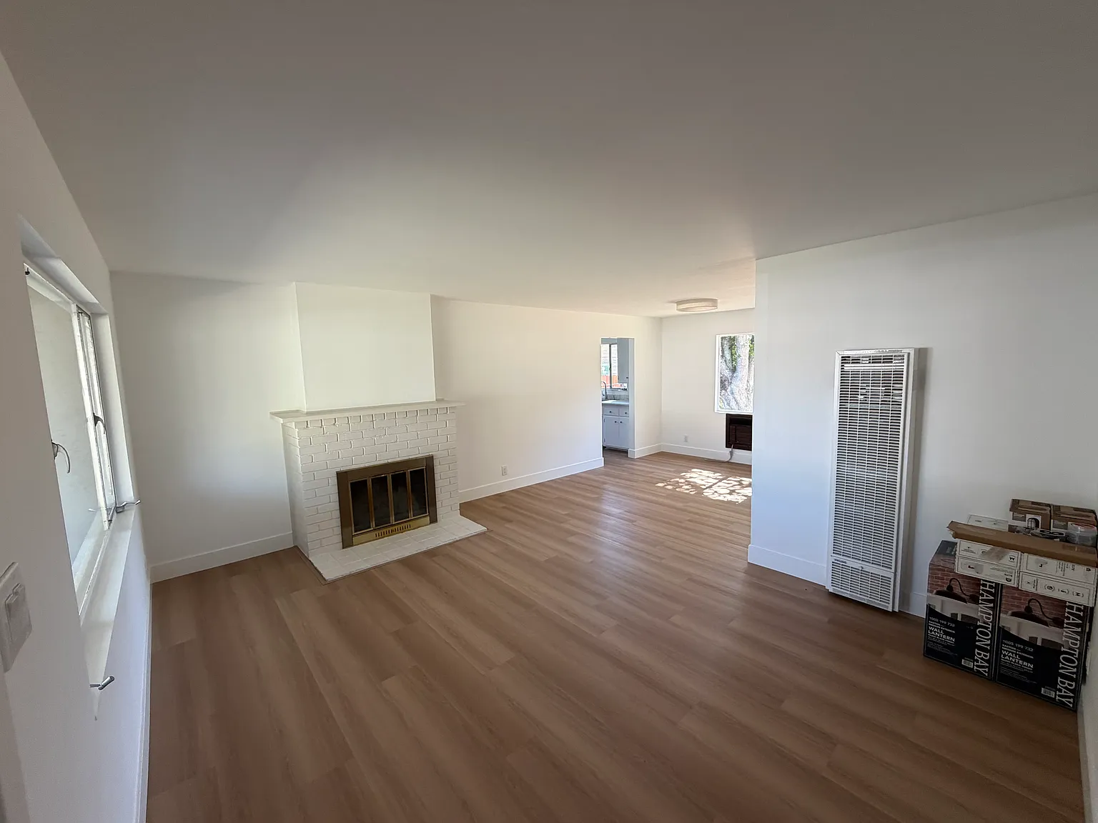 315 Hamilton Dr — Photo 2