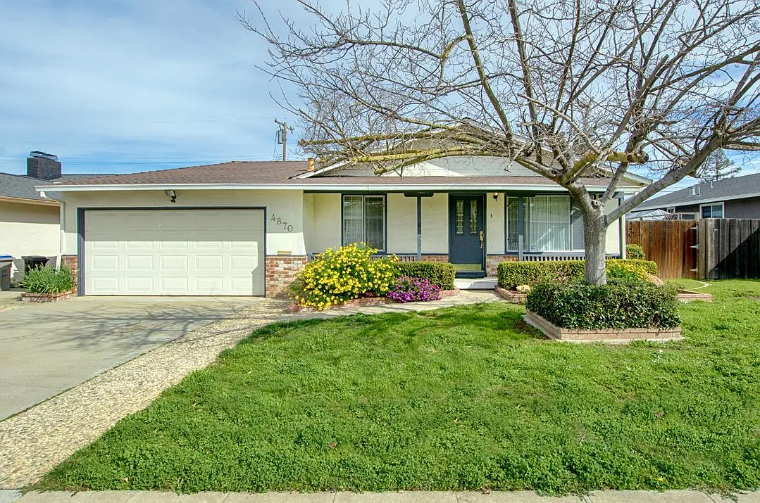 4870 Tony Ave photo 1