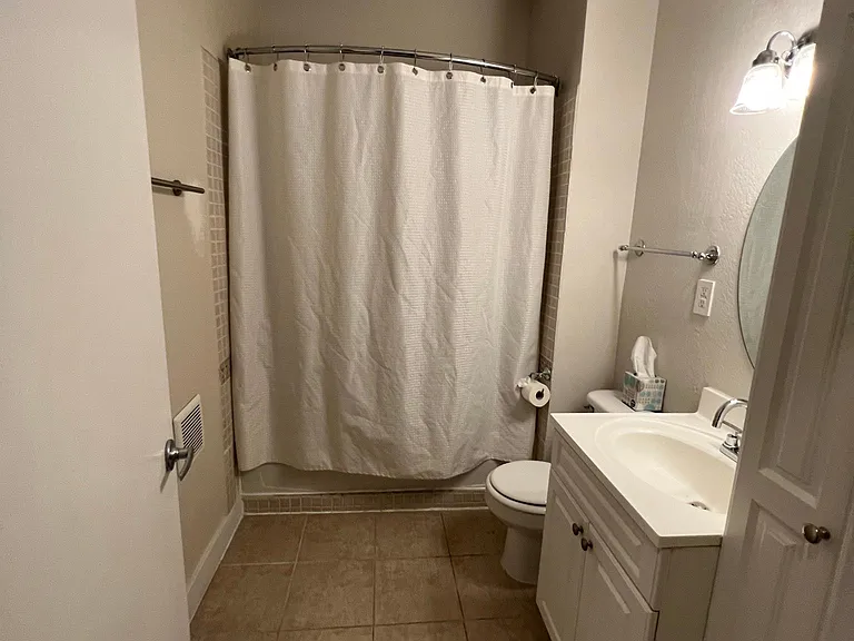 308 W 8th St #215 — Photo 13