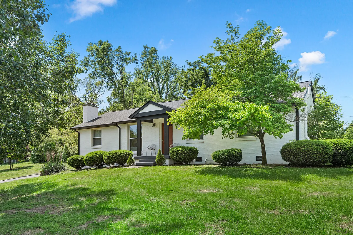 Building Photo - 2219 Dearborn Dr