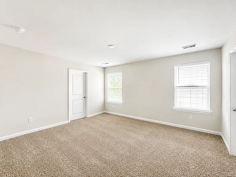 225 Deskin Ln — Photo 12