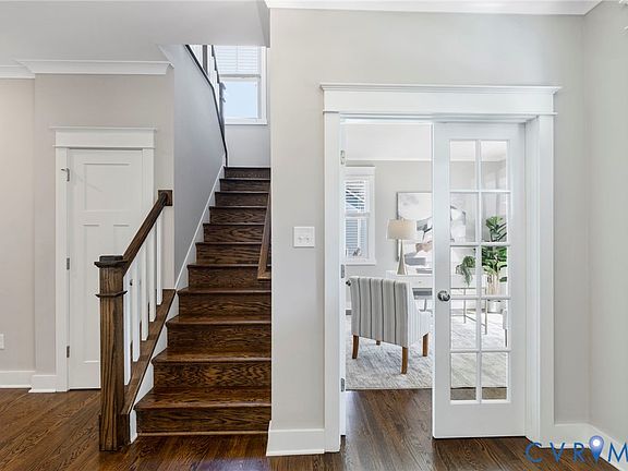 4th image of 6984 Carden Park Dr