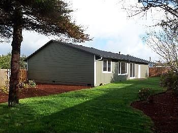 2nd image of 3724 SE 37th Ct