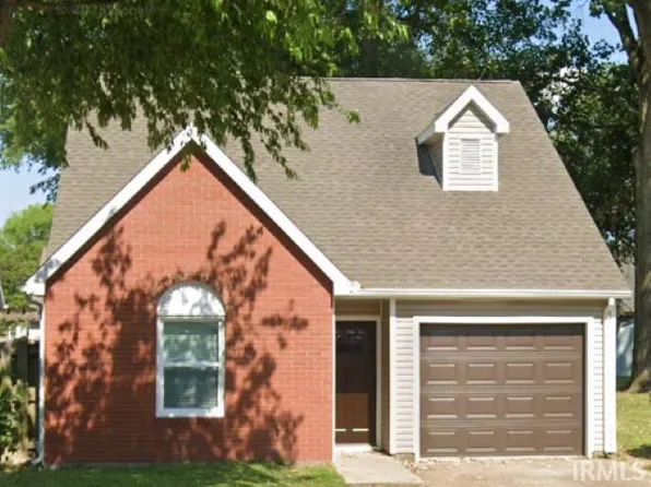 5902 Lisa Ln, Newburgh, IN 47630