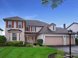 1442 Cascade Ln, Barrington, IL 60010
