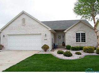 4259 Crystal Ridge Dr, Maumee, OH 43537