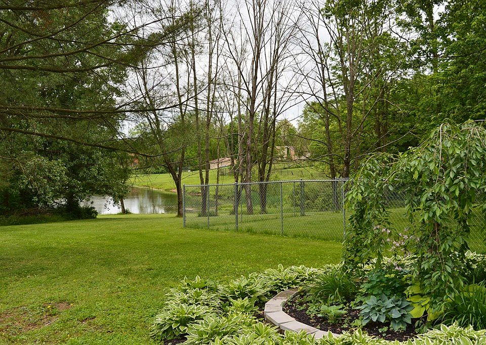 2nd image of 2174 Lakewood Dr