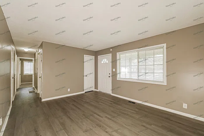 3 bed, 1.5 bath, 1150 sqft, $1,445 — Photo 4