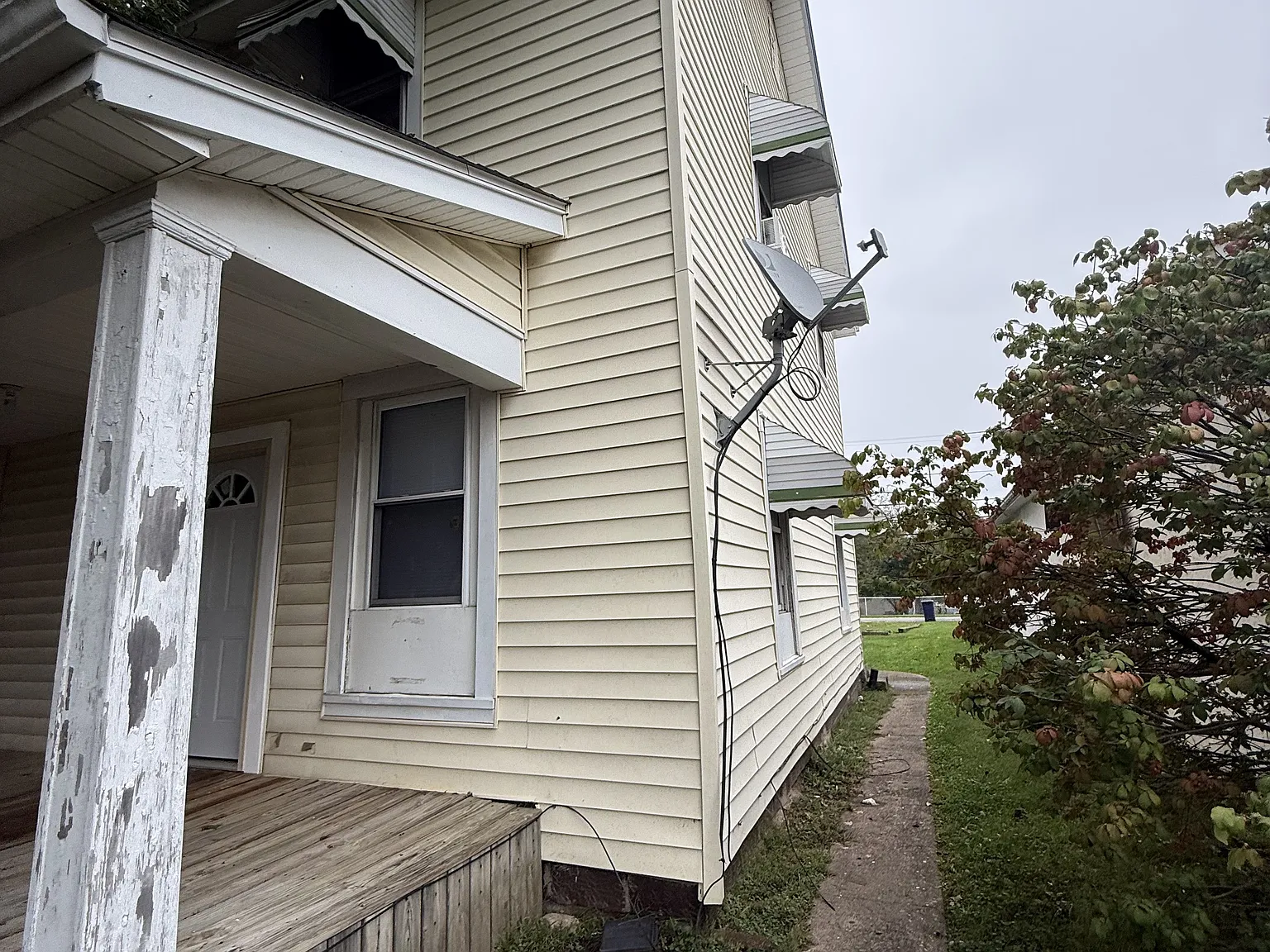 2 bed, $975 — Photo 2