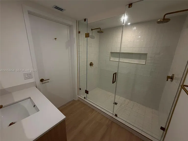 90 NE 32nd St #523 — Photo 10