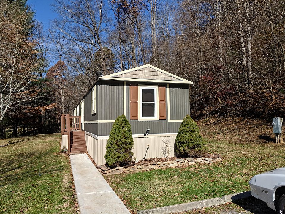 1st image of 44 Colonial Ct