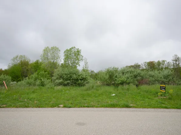 509 Ivy Grv N, Grand Rapids, MI 49534