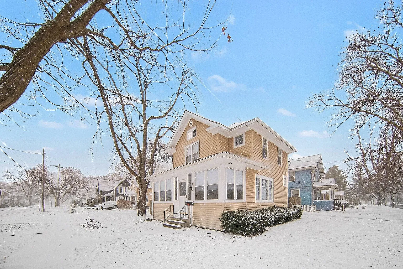 617 Union St photo 1