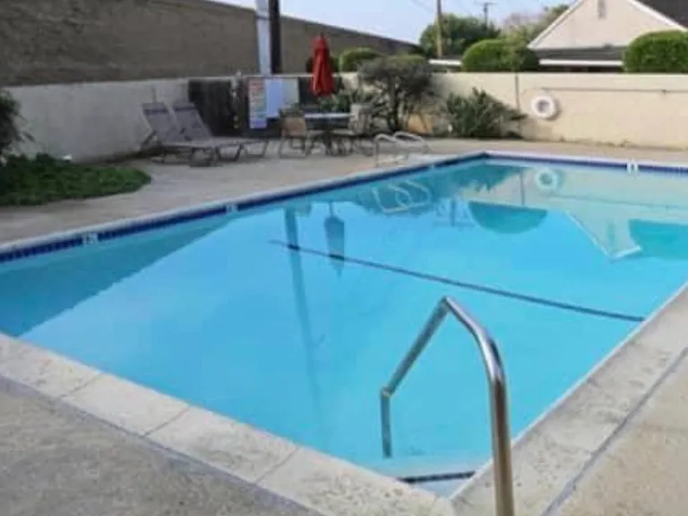 Castilian Park Apartments — Photo 7